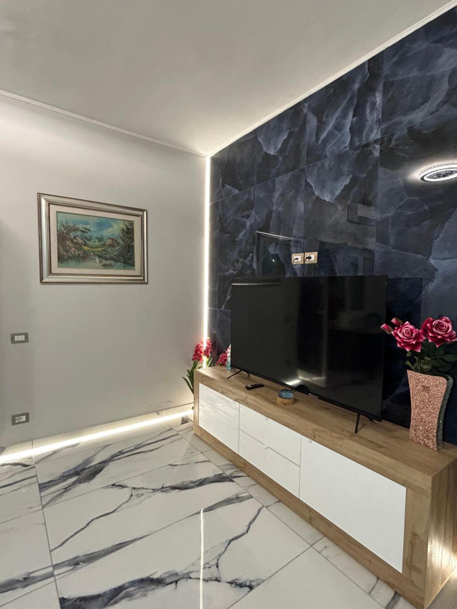 Апартаменти Front Sea Luxury Лідо-ді-Остія Екстер'єр фото